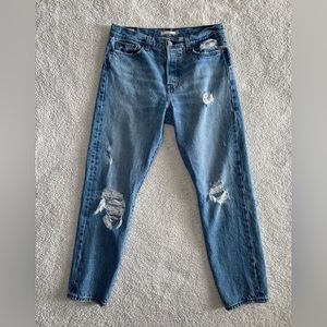 Levi’s Wedgie Straight Fit Woman’s Distressed Jeans Size 29